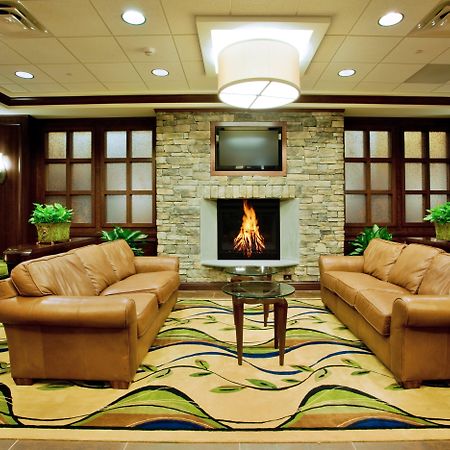 Holiday Inn Express & Suites Wilmington-Newark By Ihg Exterior foto